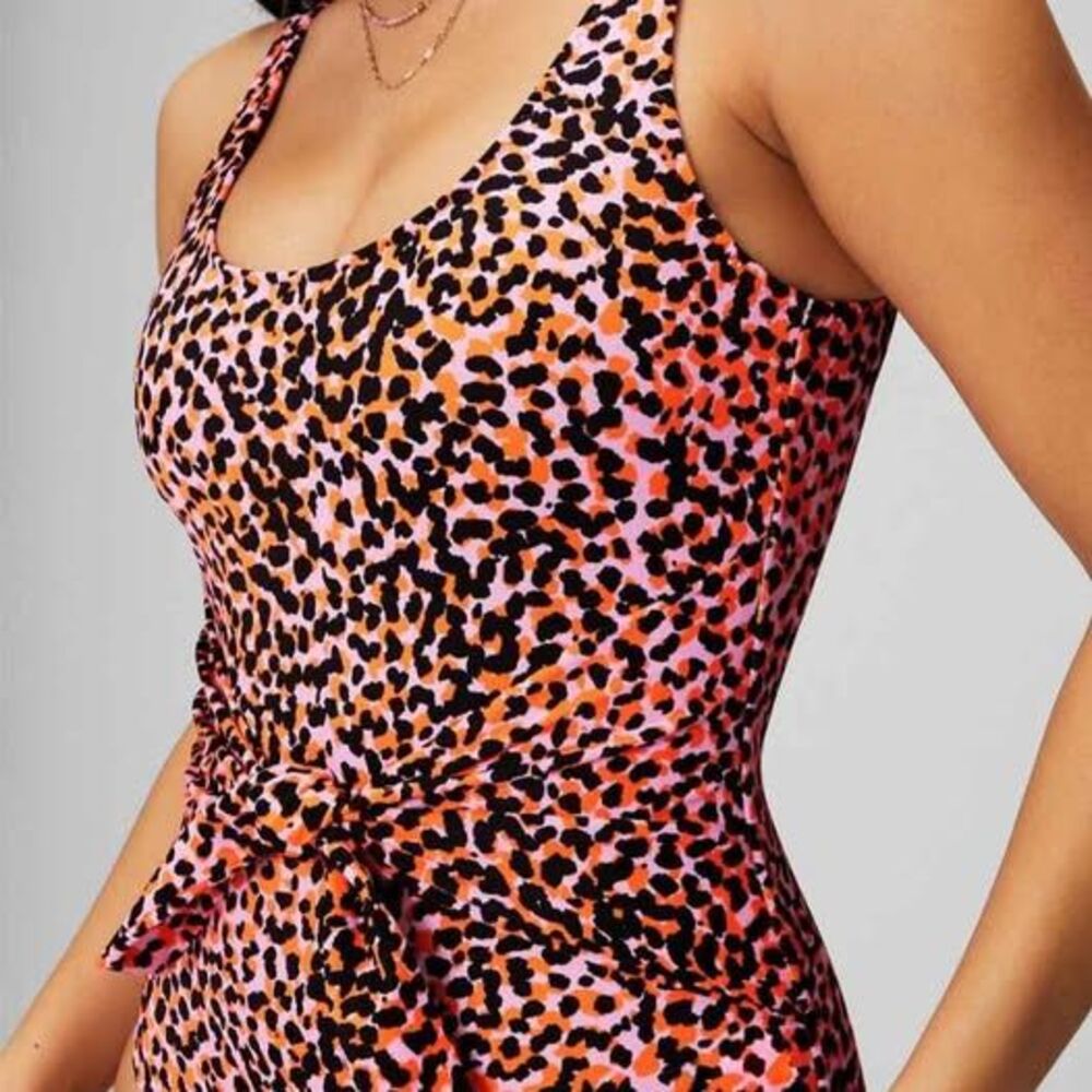 New Fabletics XXL/1X Pink Leopard Print One-Piece Swimsuit